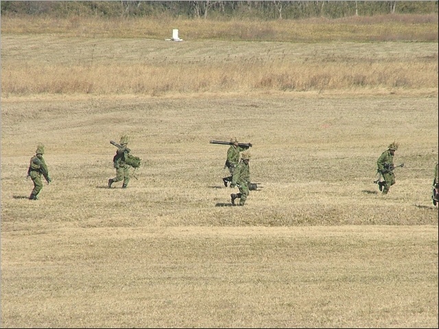 81�~�������C��������